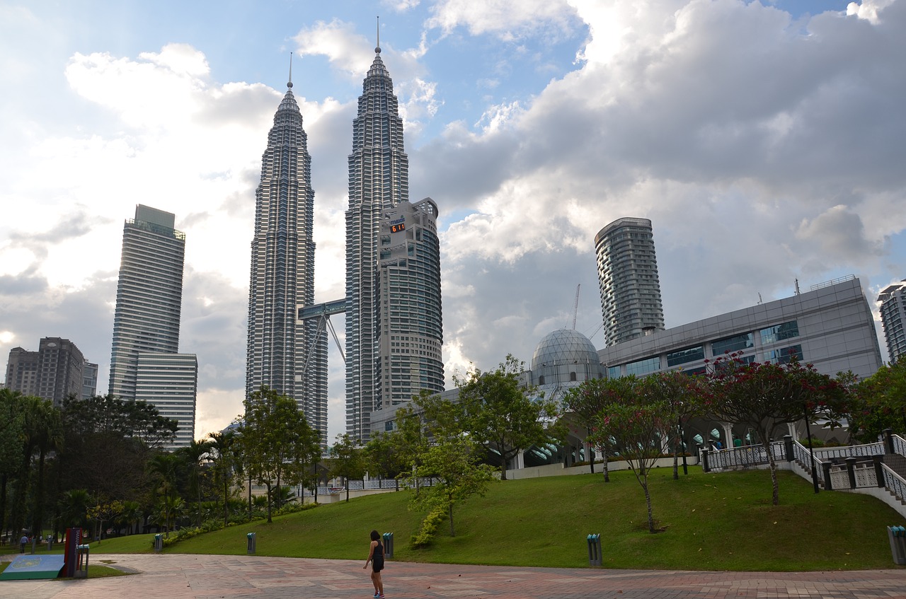 kuala lumpur  petronas towers  malaysia free photo