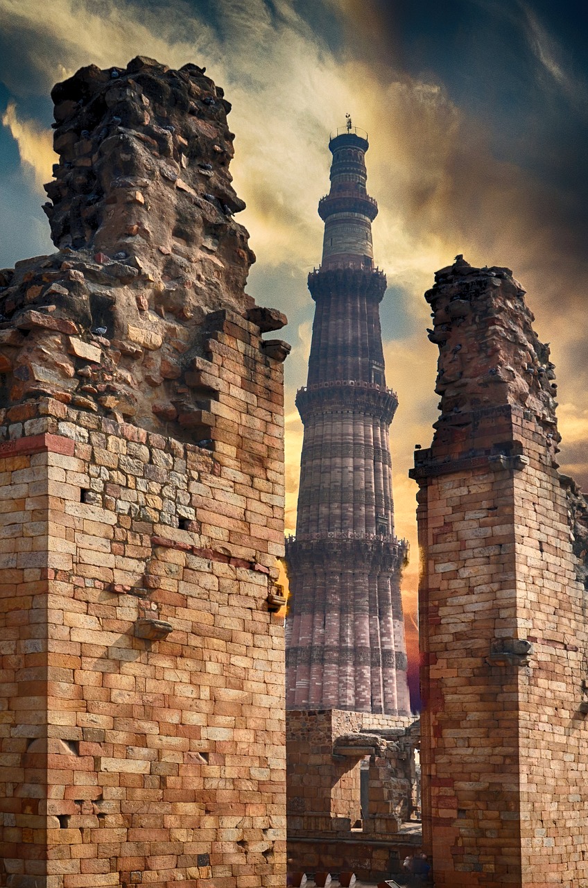kutub  delhi  old tower free photo