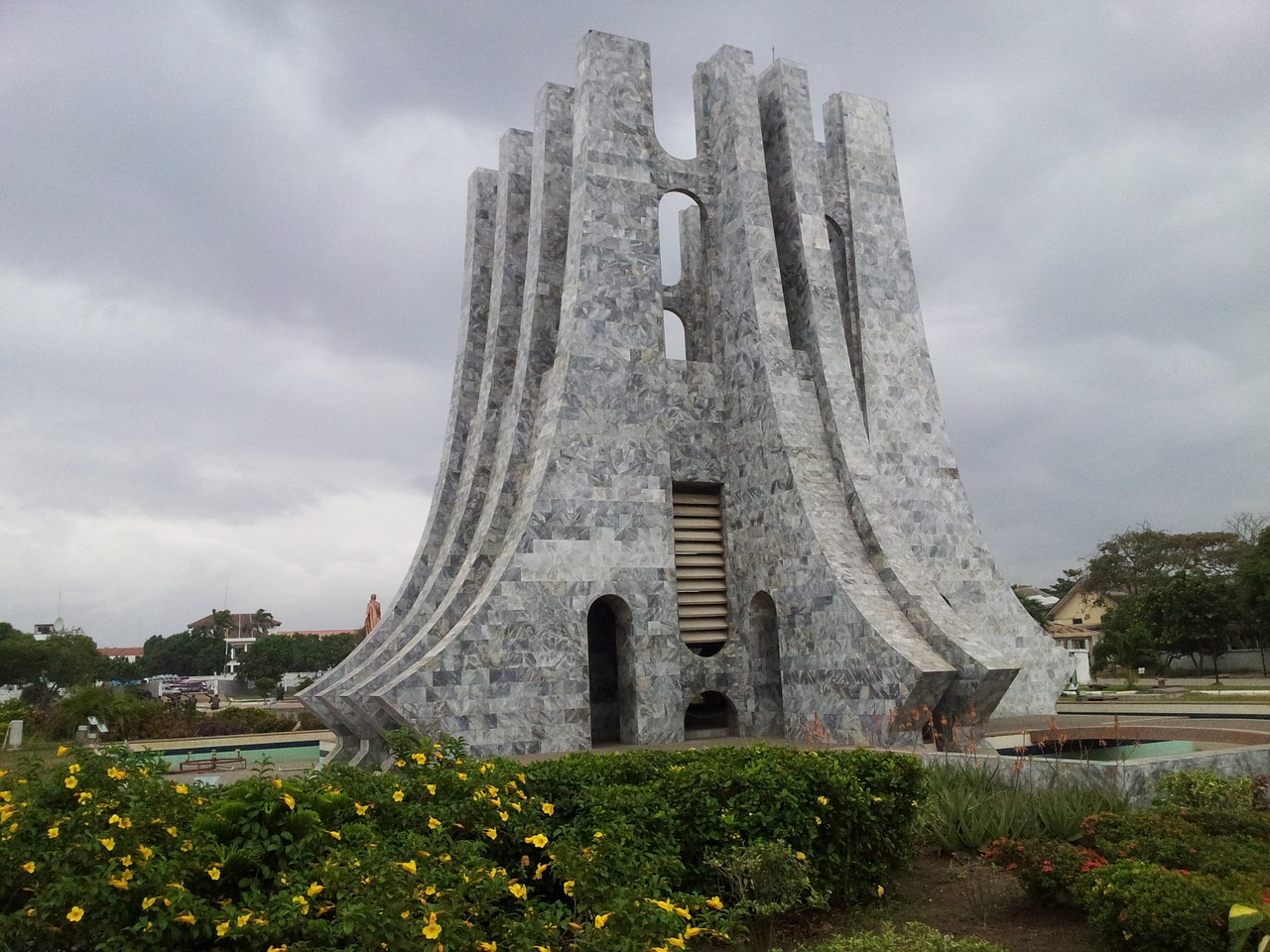 kwame nkrumah memorial park accra free photo