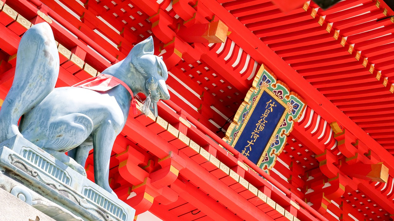 kyoto  fushimi inari shrine  tourism free photo