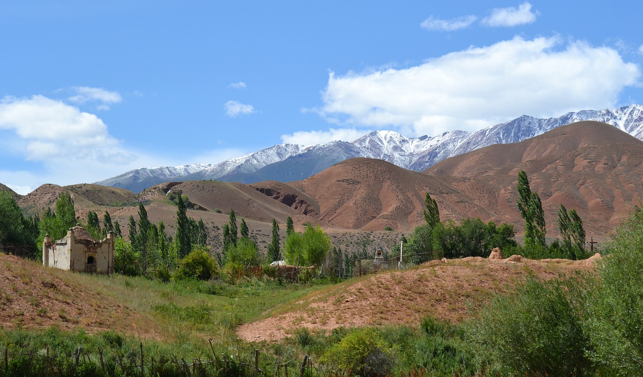 kyrgyzstan mountains snow free photo