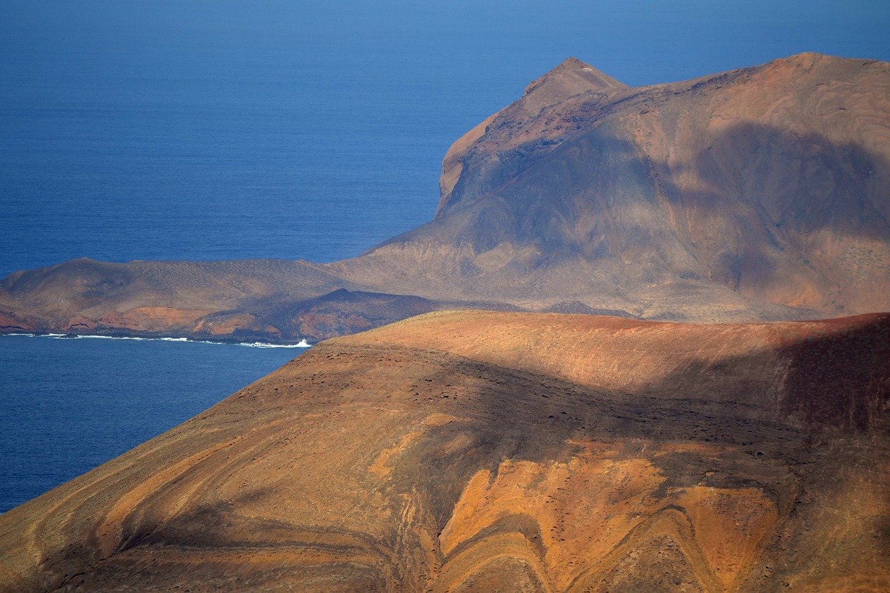 la graciosa canary islands landscape free photo