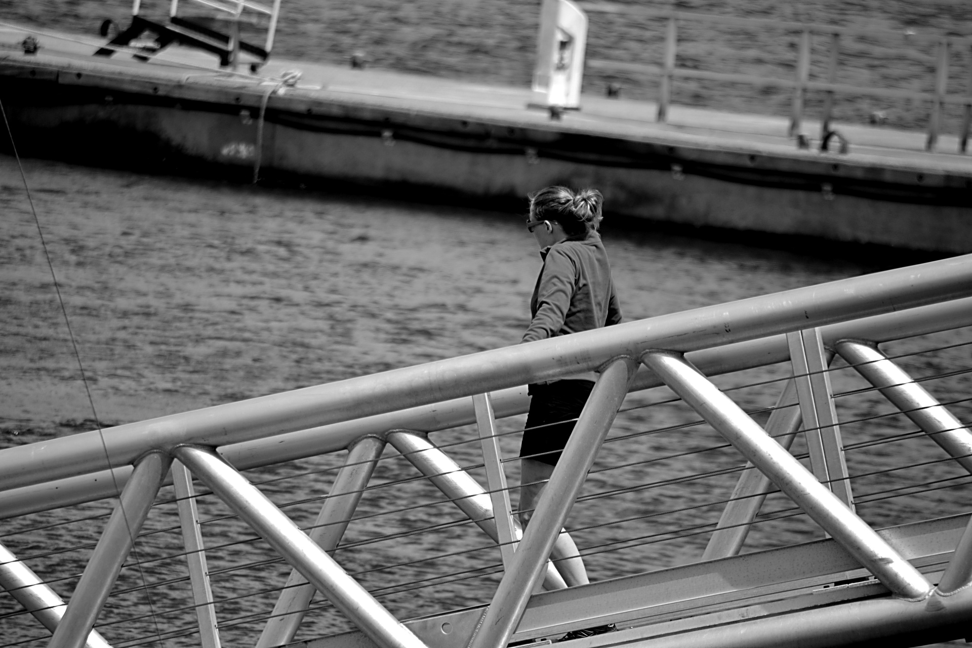 bridge girl black free photo