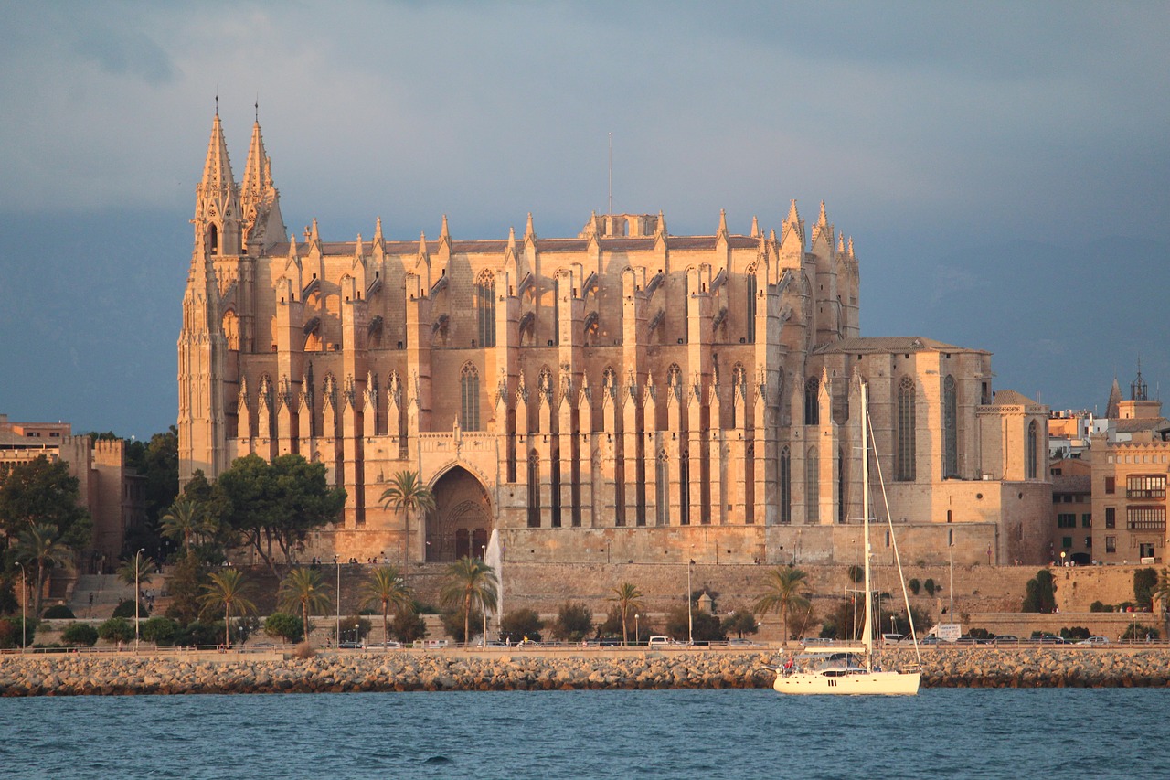 la seu  cathedral of saint mary  mallorca free photo