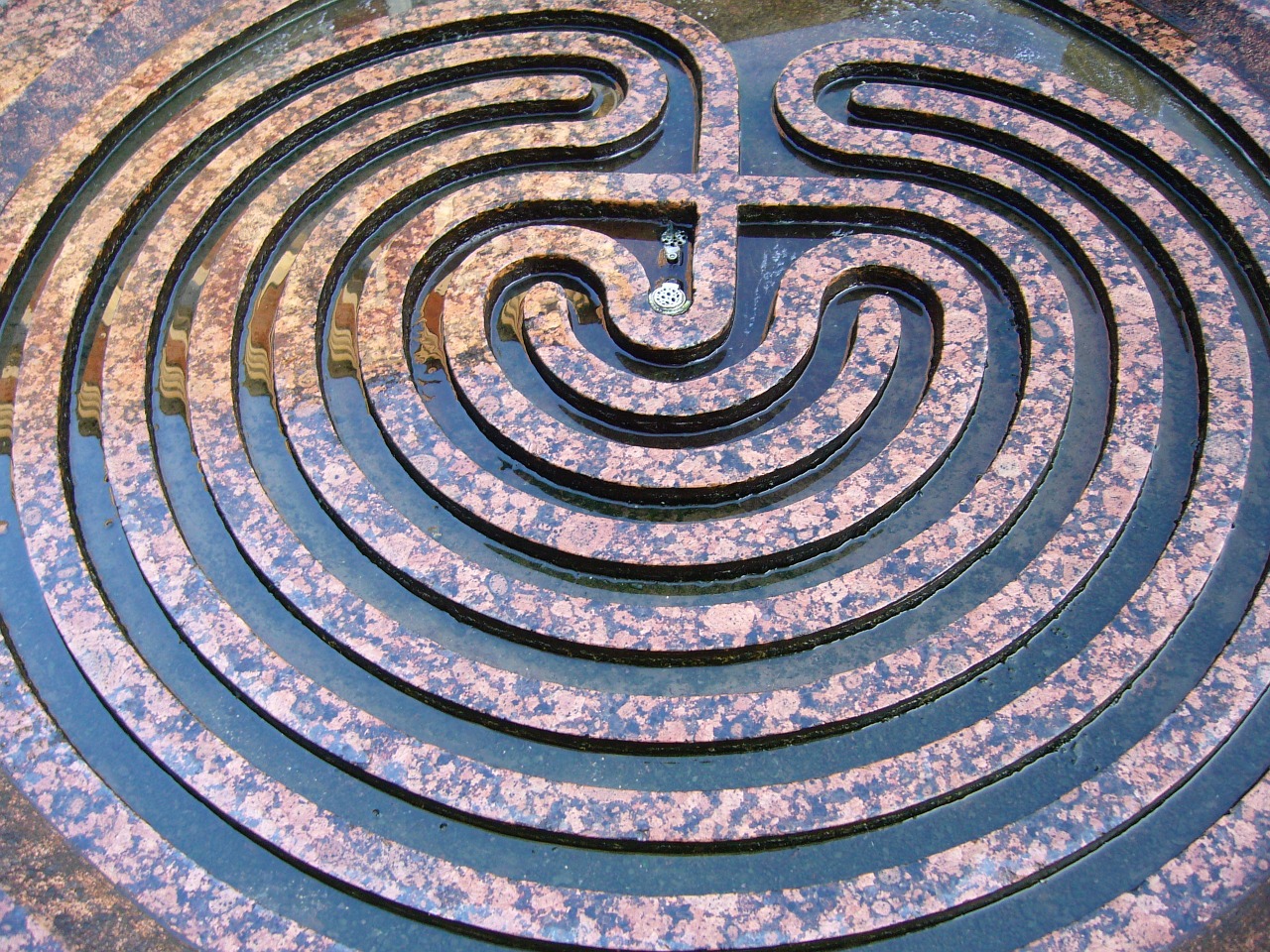 labyrinth target planning free photo