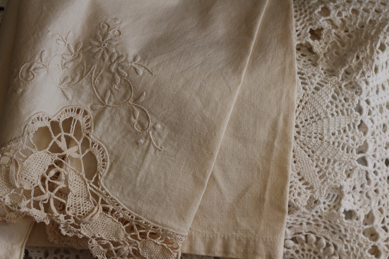 lace linen vintage free photo