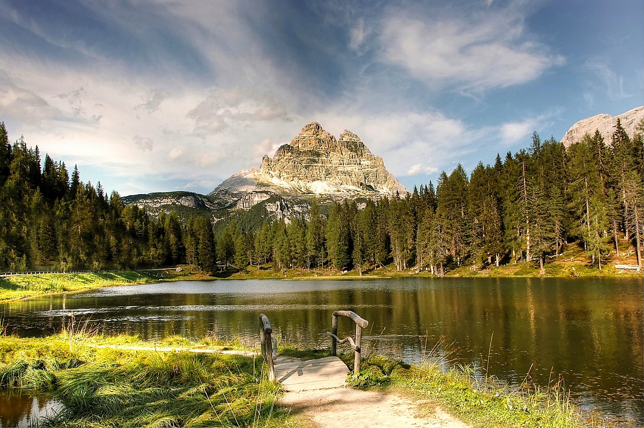 lago antorno  dolomites  landscape free photo