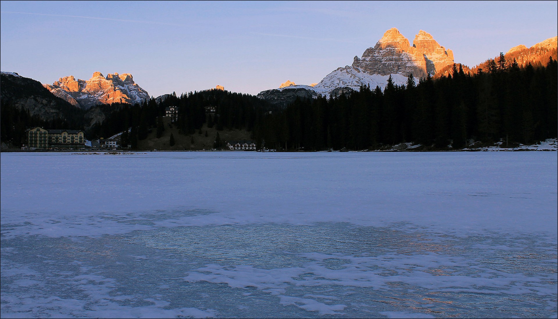 misurinasee peaks landscape free photo