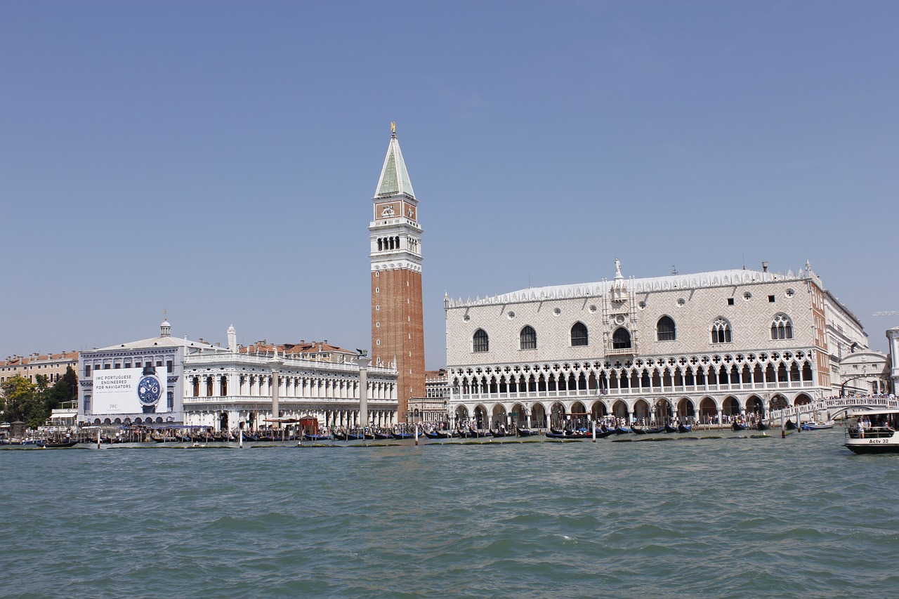 lagoon venice venice boot free photo