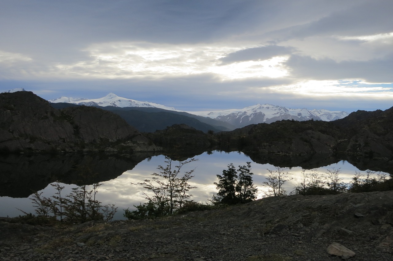 laguna platos torres del paine chile free photo