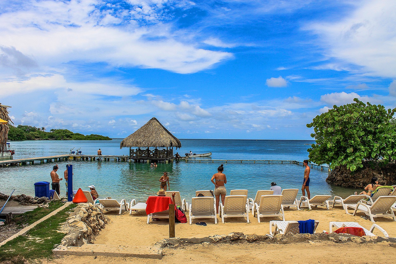 lagune beach colombia free photo