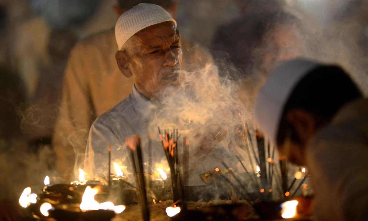 lahore  data shrine  pakistan free photo