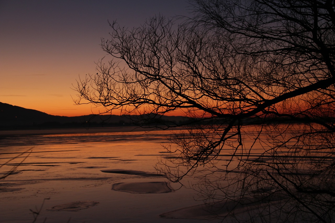 lake winter evening free photo