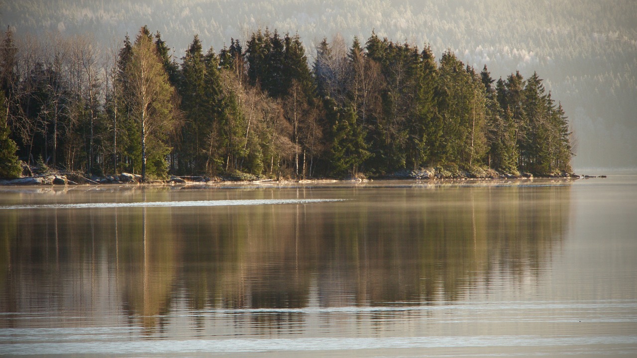 lake landscape reflections free photo