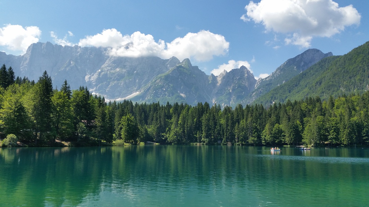 lake alpine italy free photo