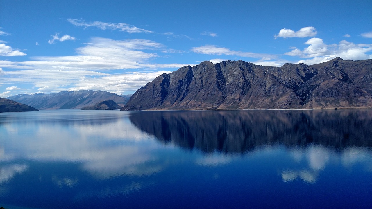 lake mirror mountain free photo