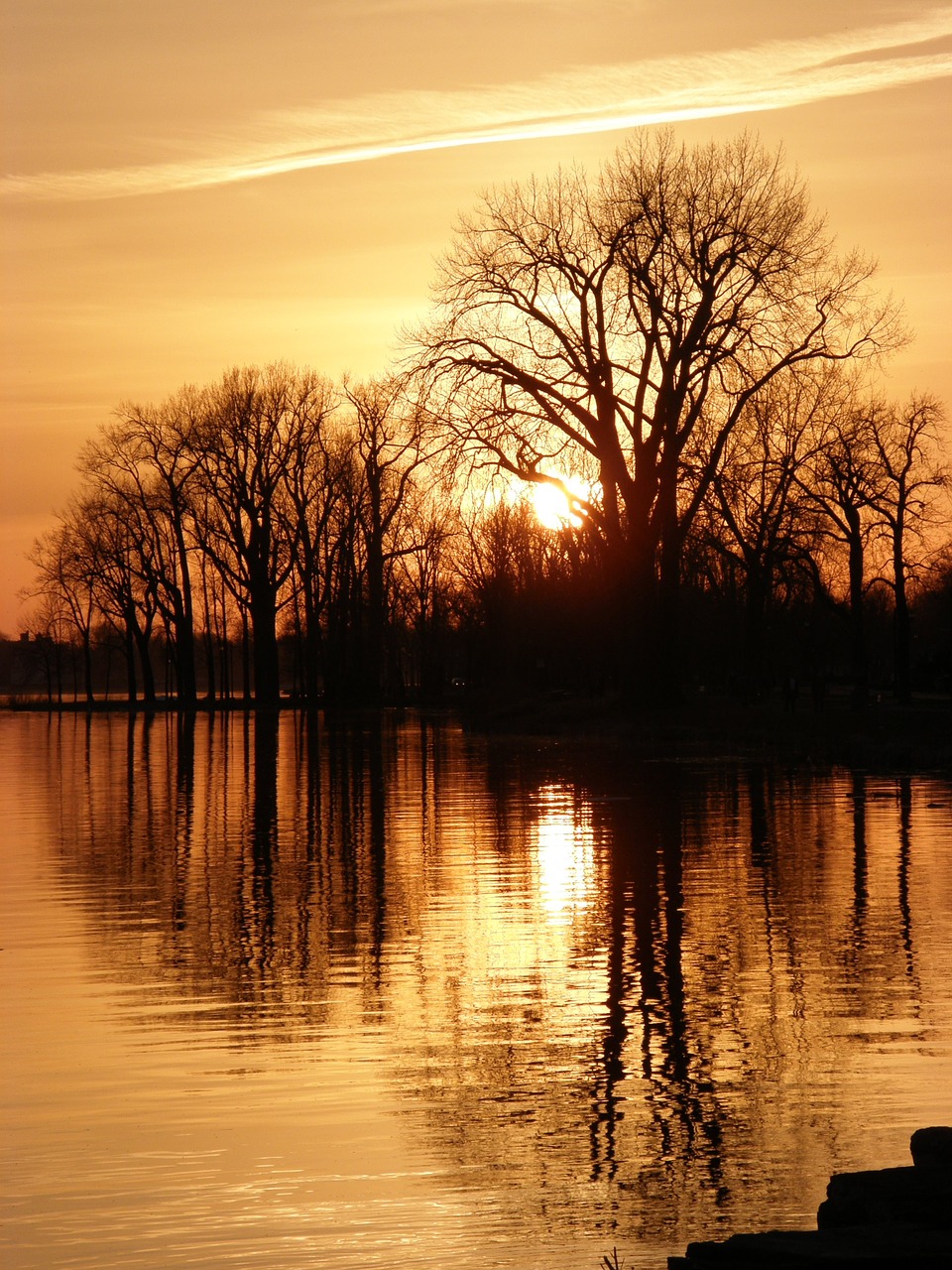 lake reflections sundown free photo