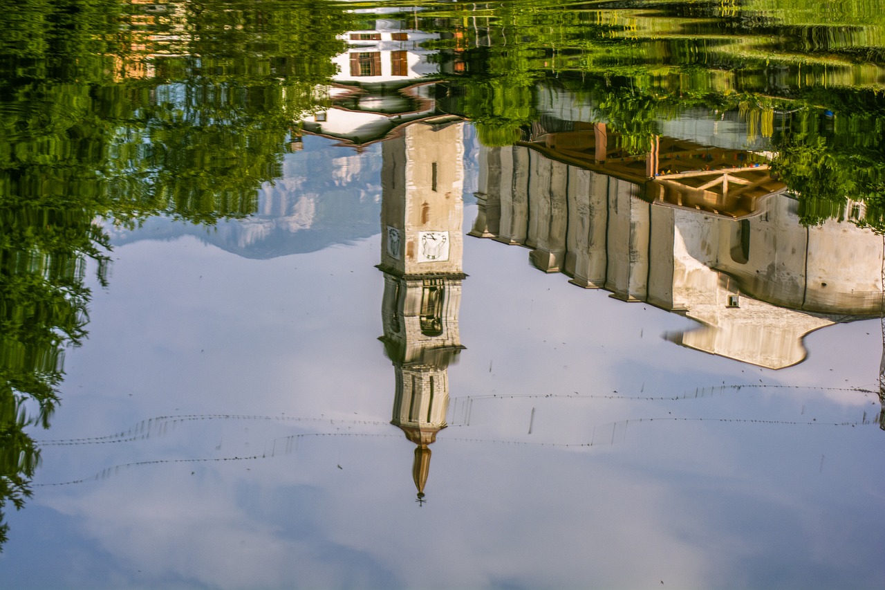 lake water reflection free photo