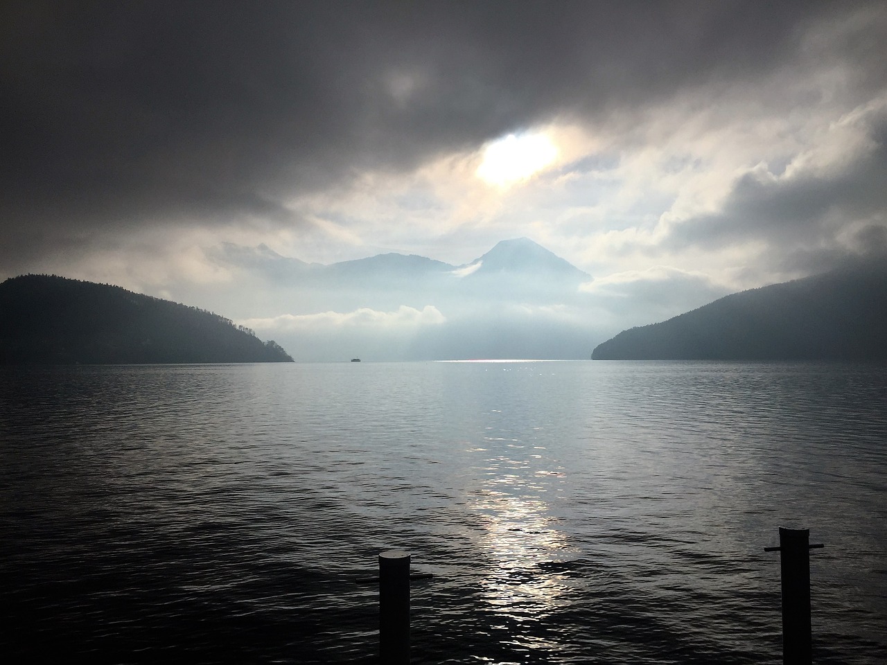 lake landscape switzerland free photo