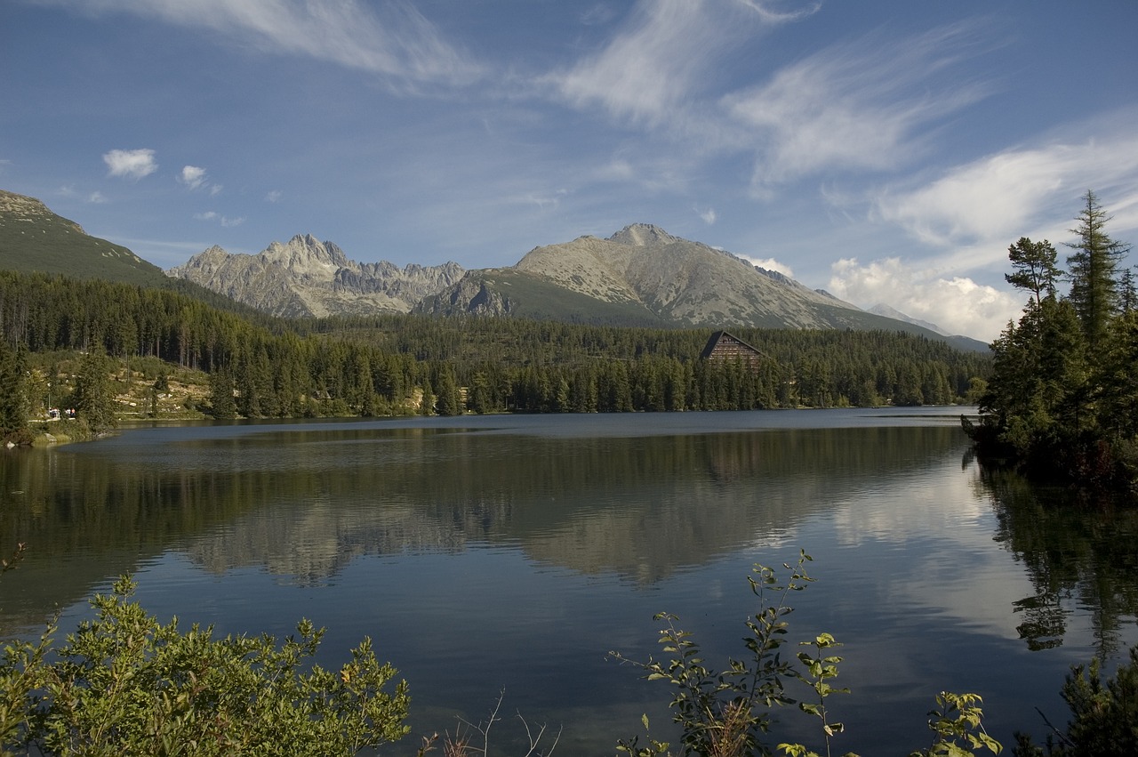 lake mountains mountain lake free photo