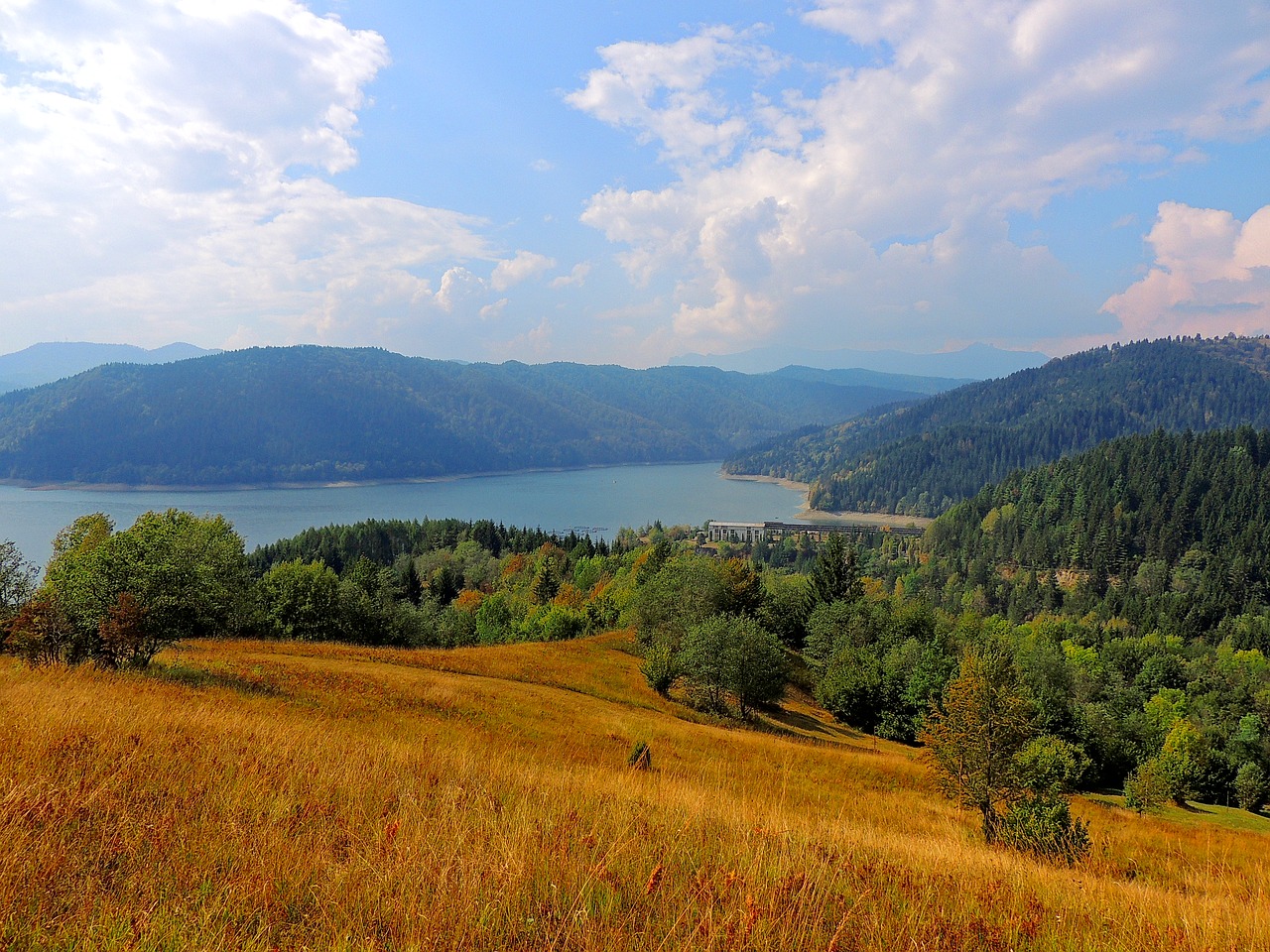 lake bicaz romania free photo