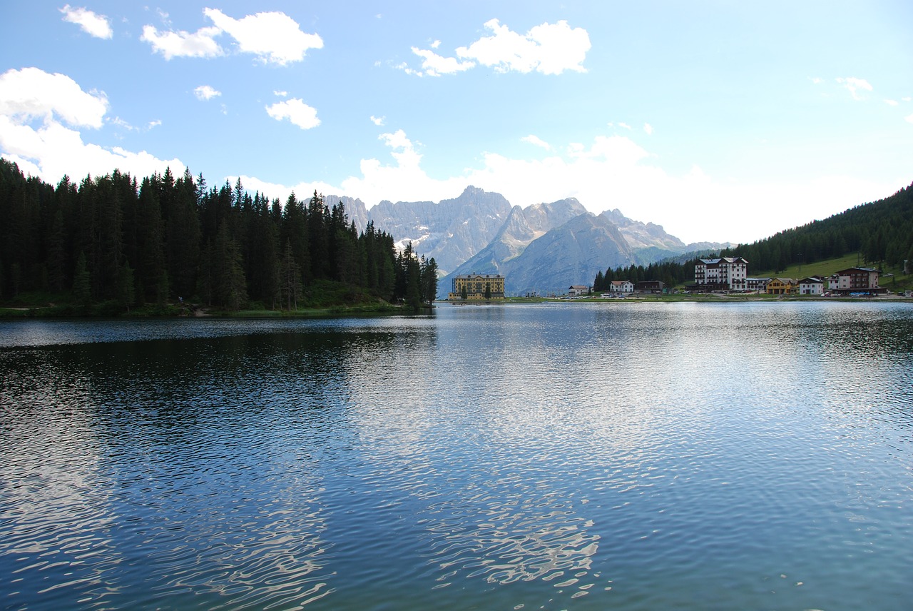 lake misurina water free photo