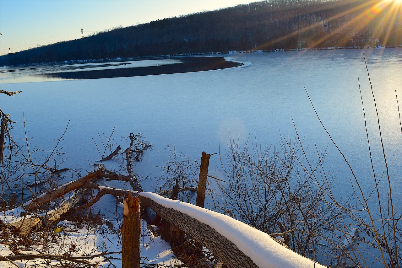 lake frozen water free photo