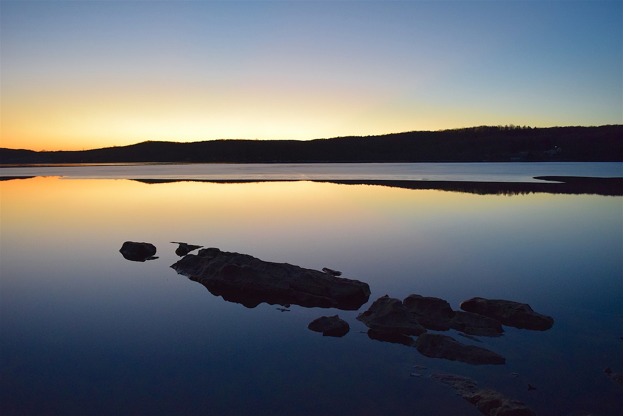 lake sunset still free photo