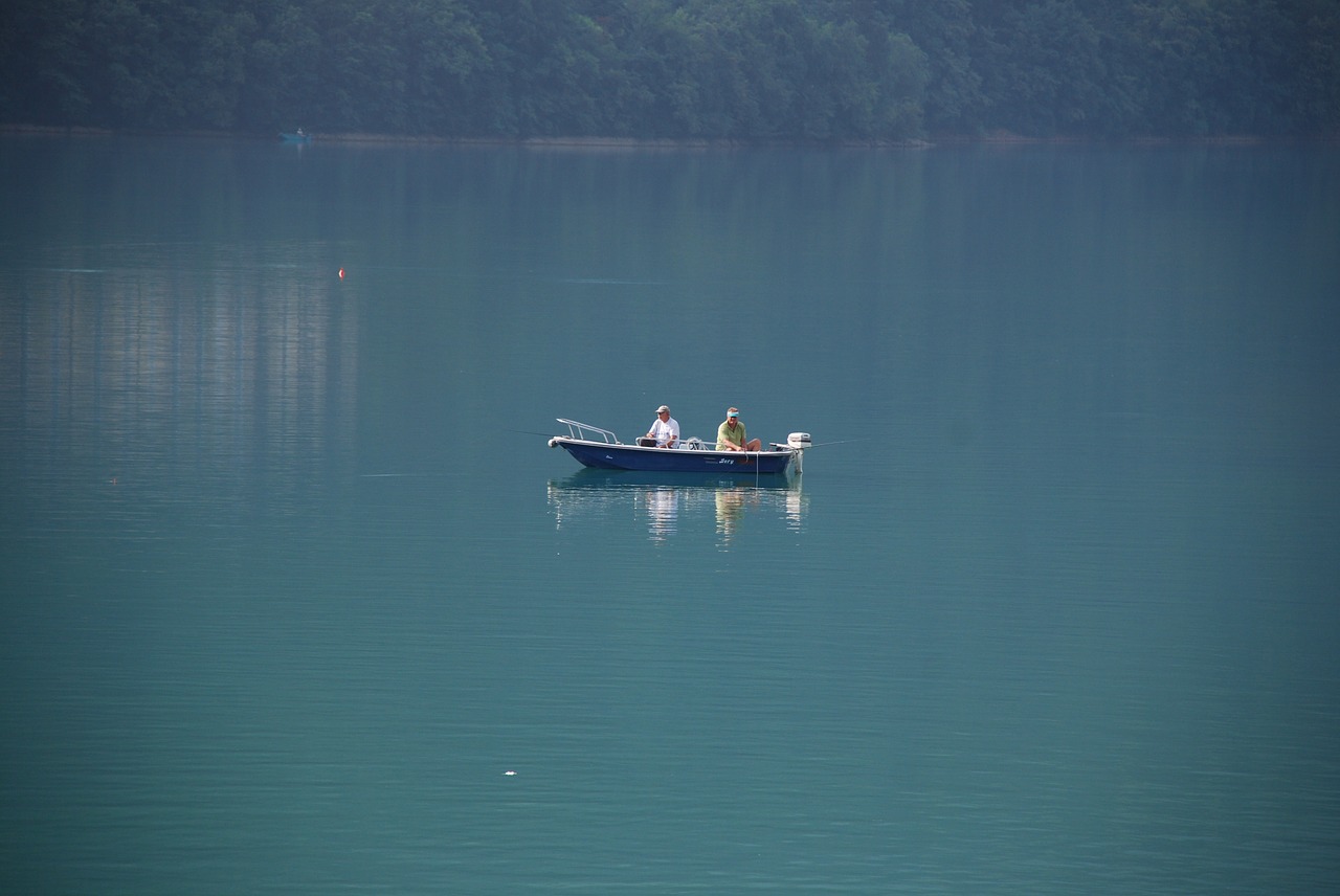 lake boat fishing free photo
