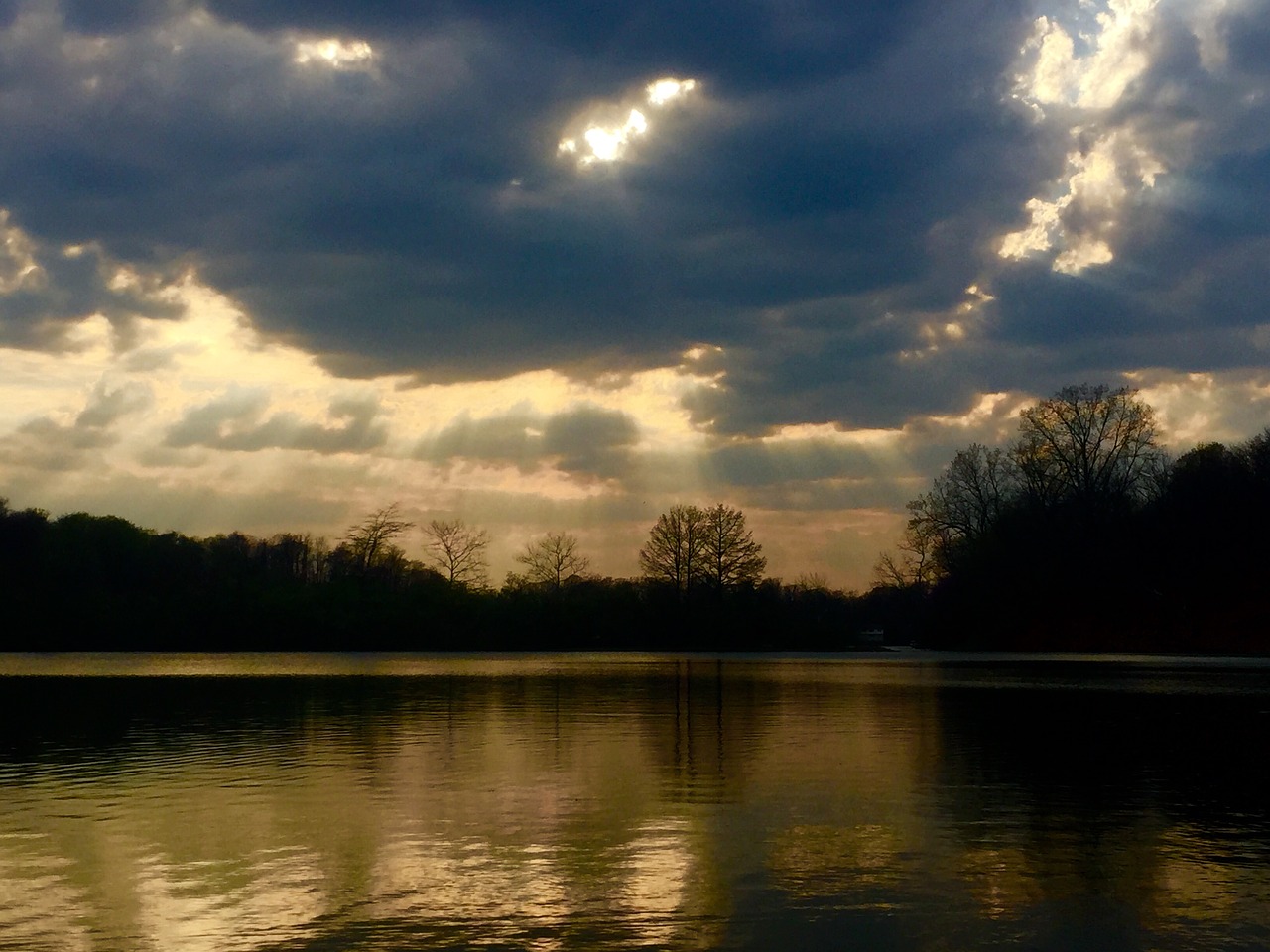 lake clouds sunlight free photo