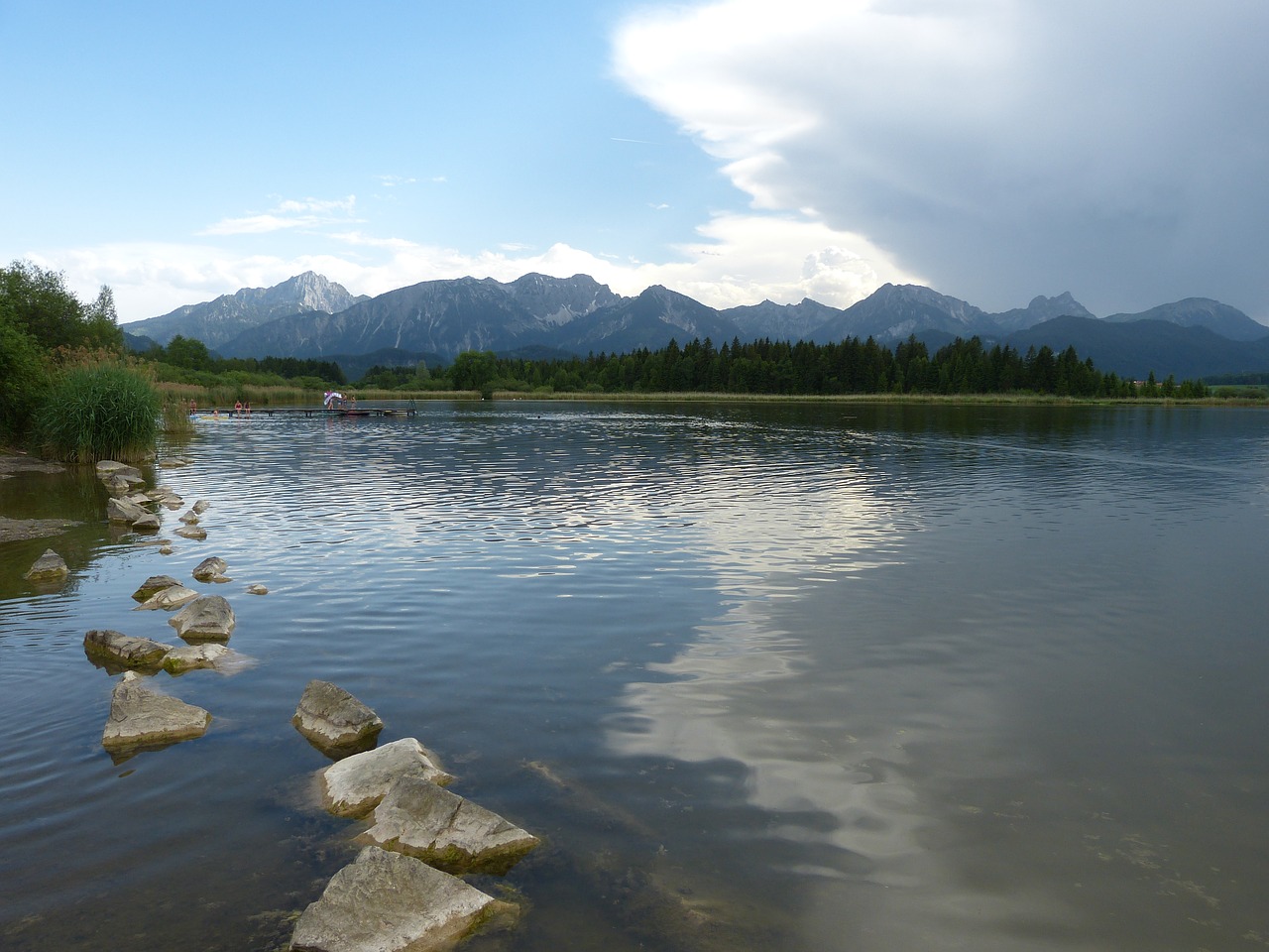 lake mountains lakes free photo