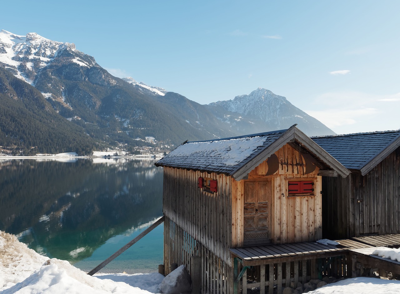 lake austria mountains free photo