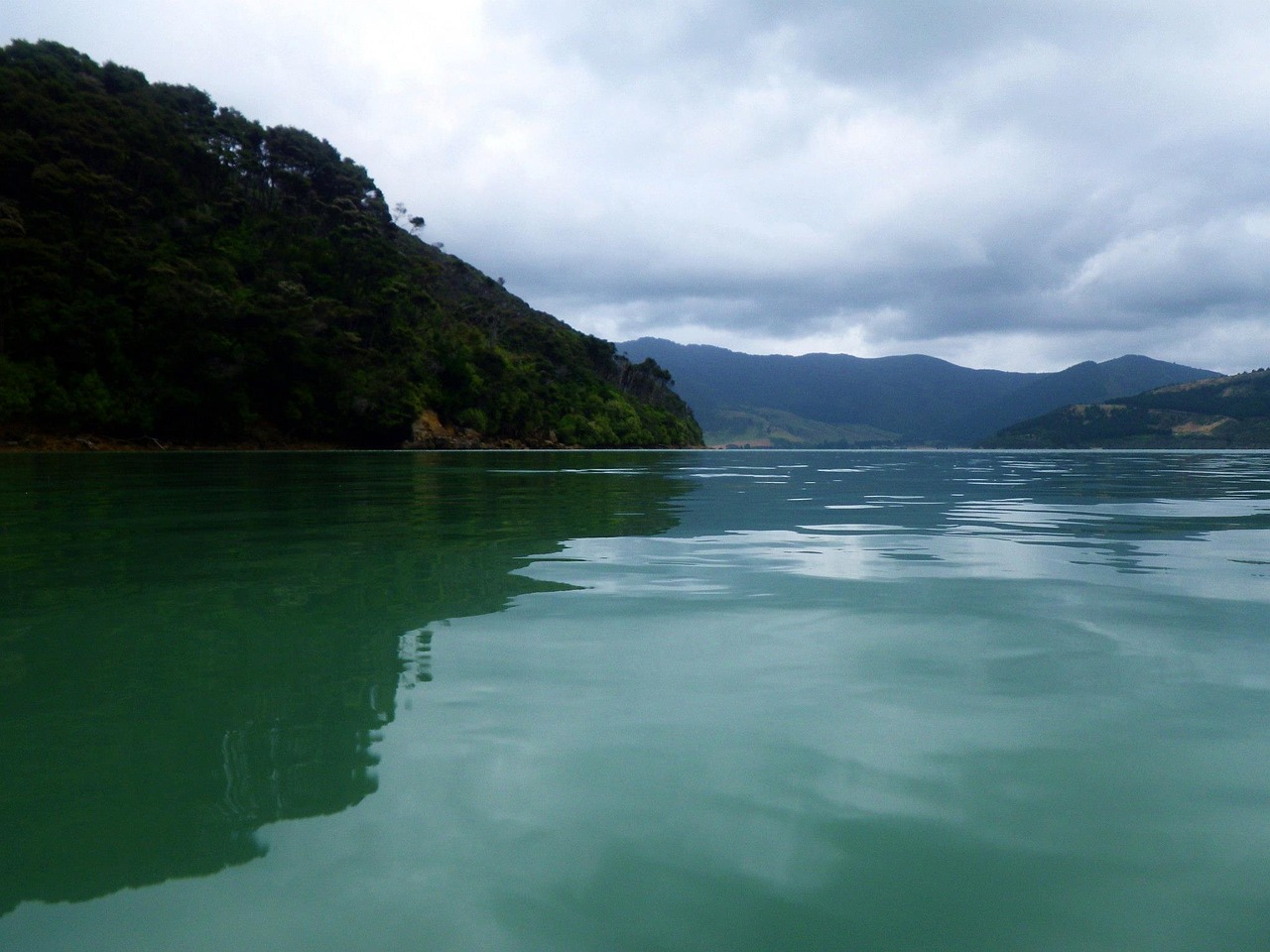 lake water cloud free photo