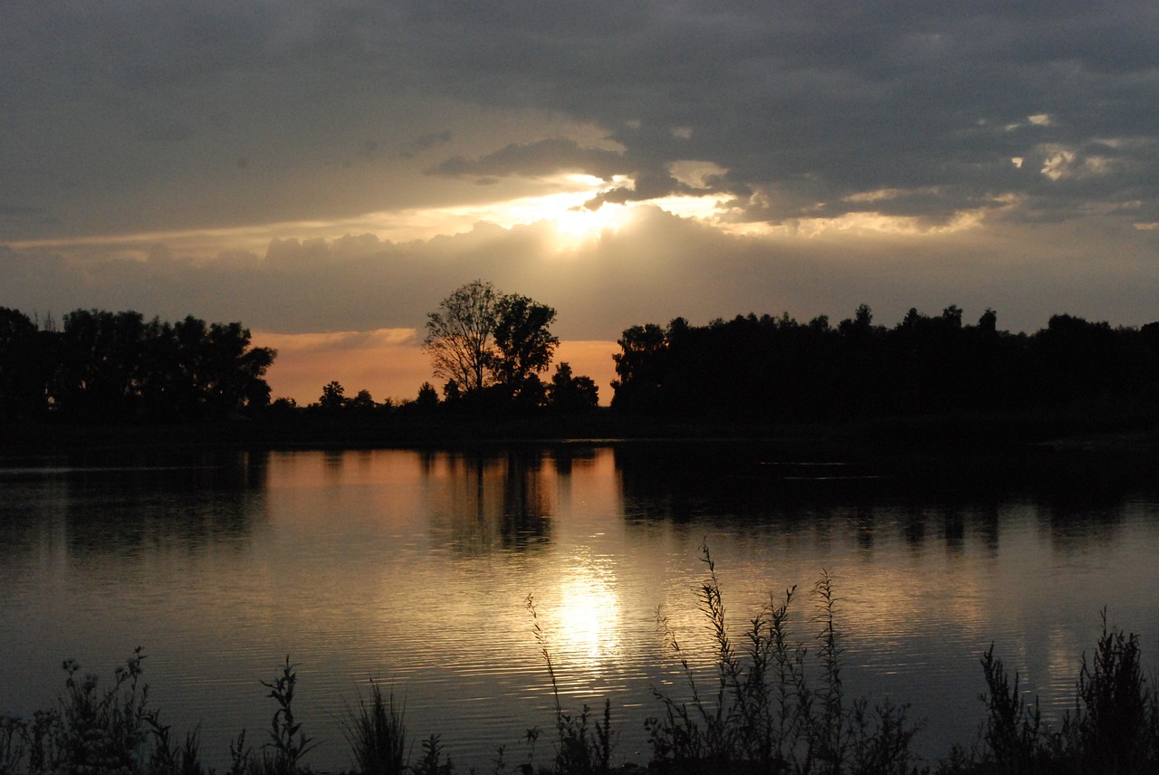 lake water abendstimmung free photo