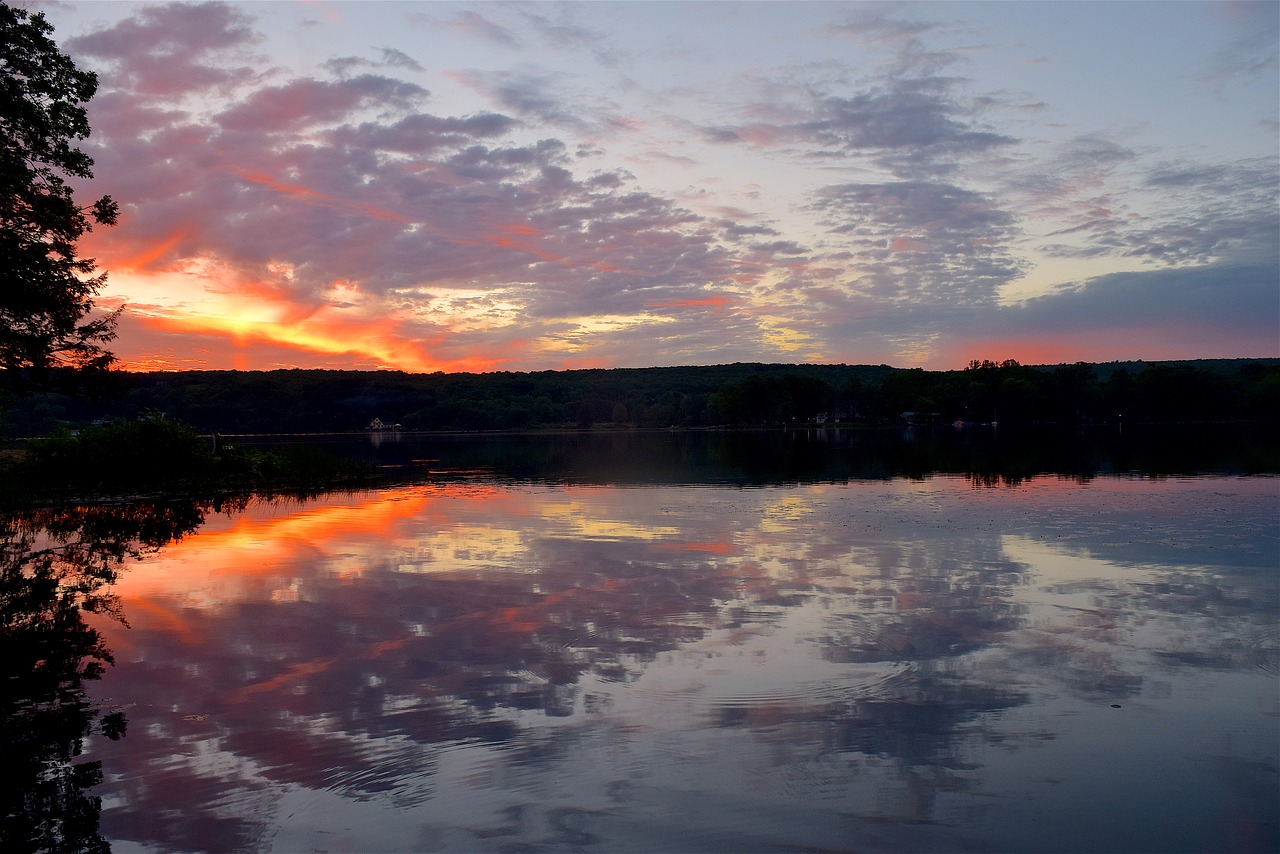 lake sunset clouds free photo