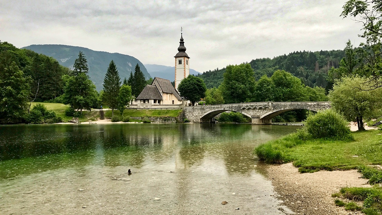 lake slovenia mountains free photo