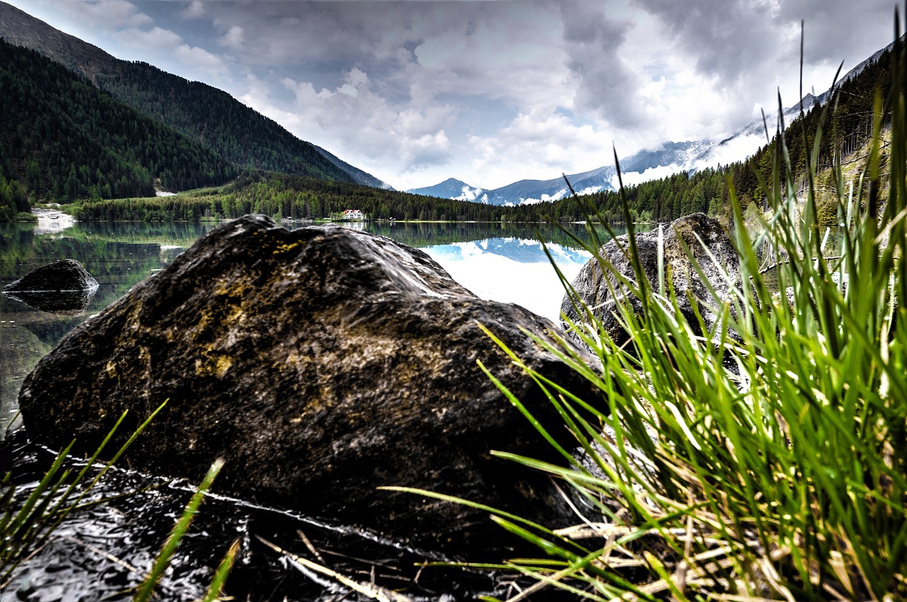 lake bergsee nature free photo