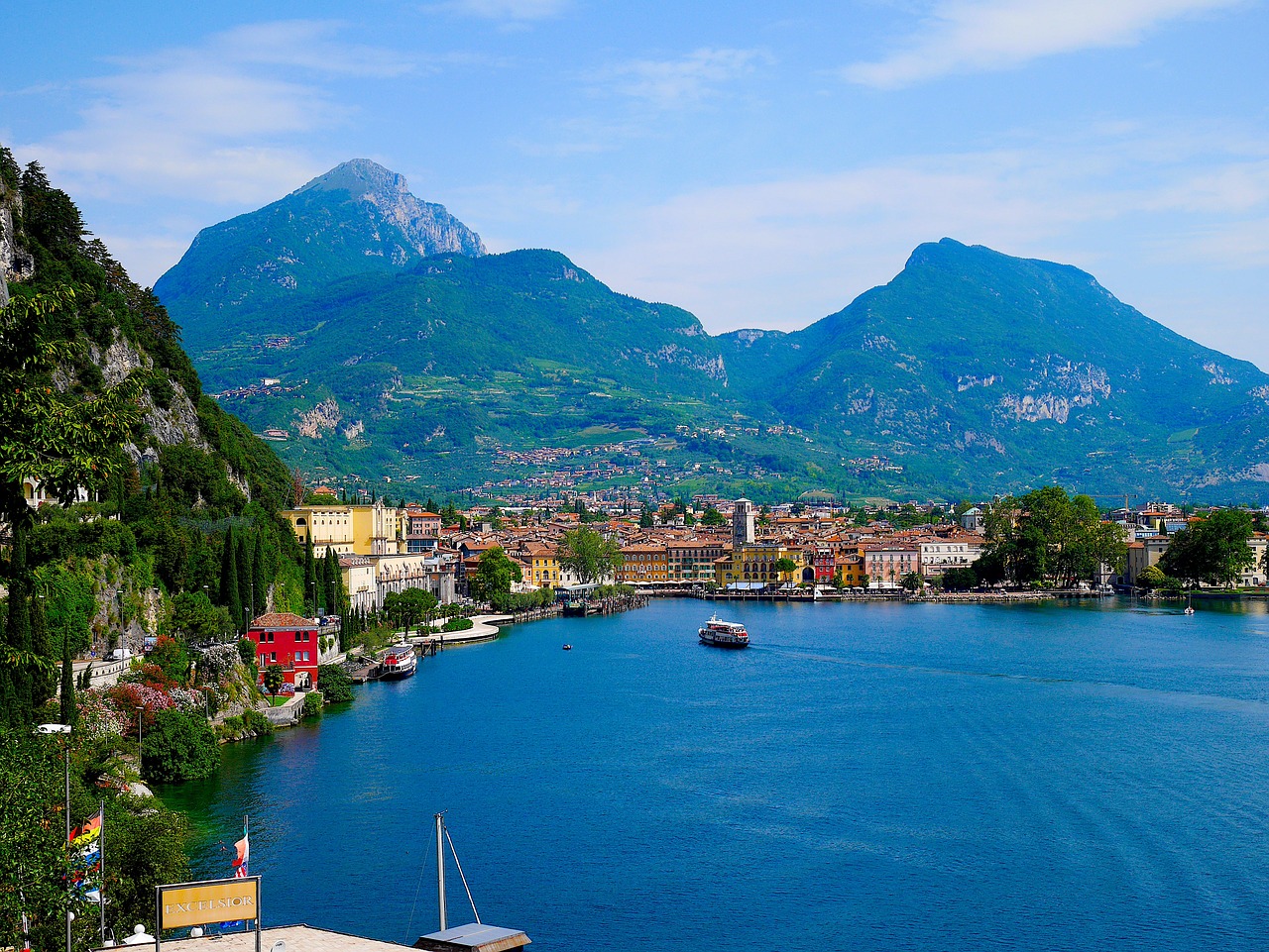 lake garda riva free photo