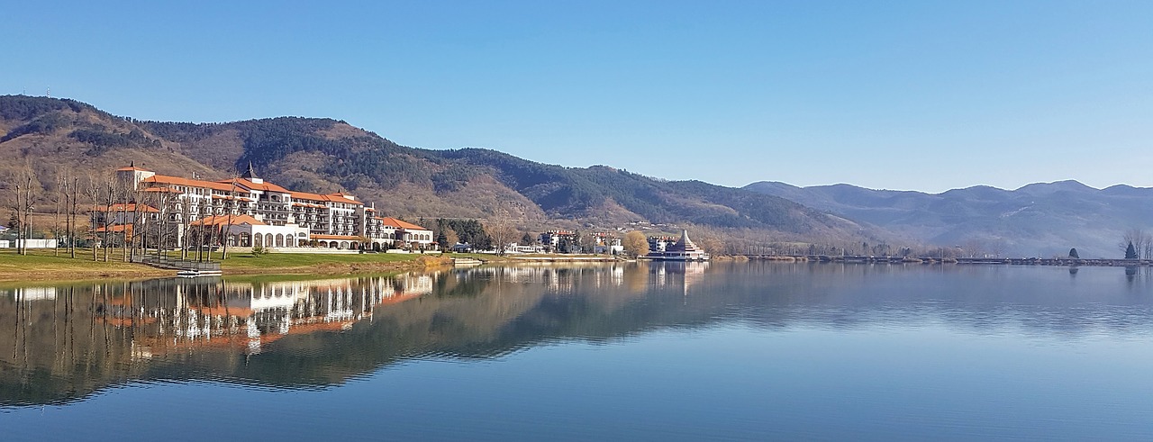 lake mountains bulgaria free photo