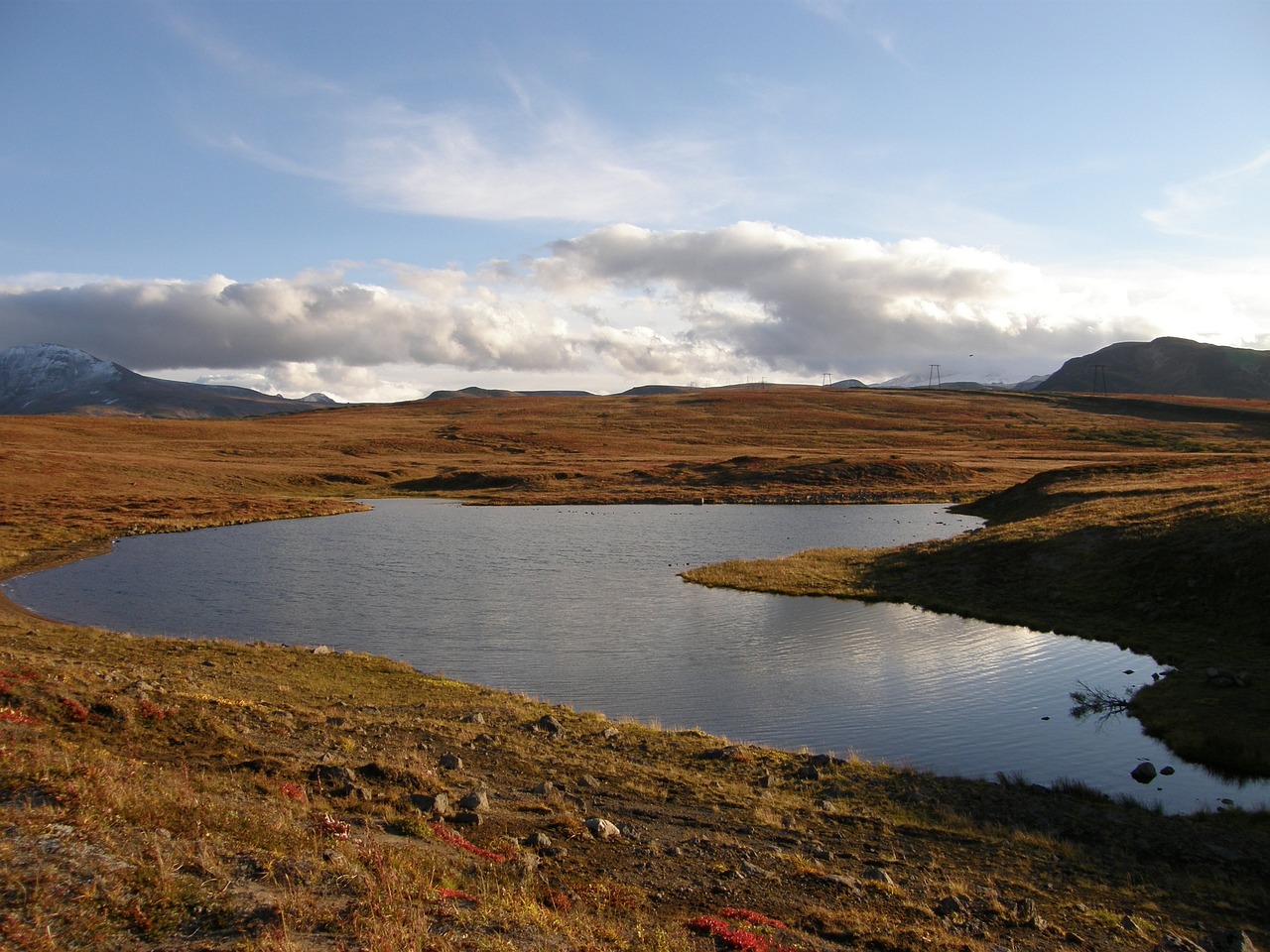 lake mountain plateau autumn free photo