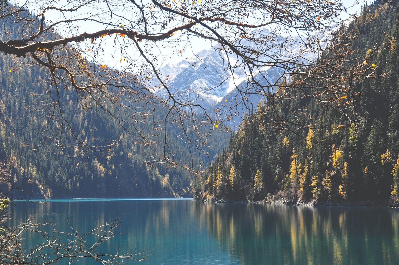 lake water mountains free photo