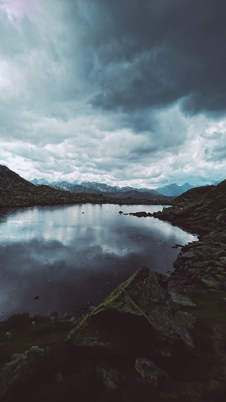 lake mountain cloud free photo