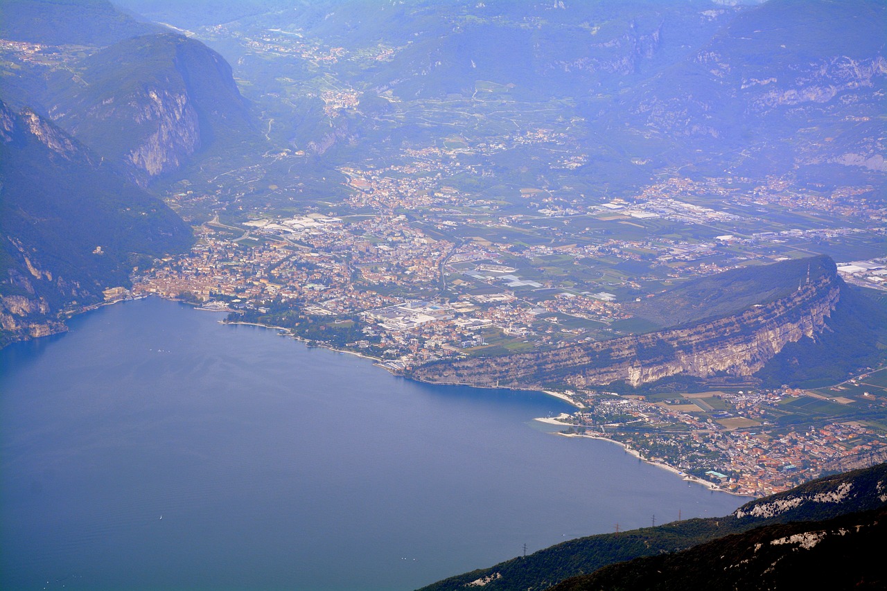 lake garda italy free photo