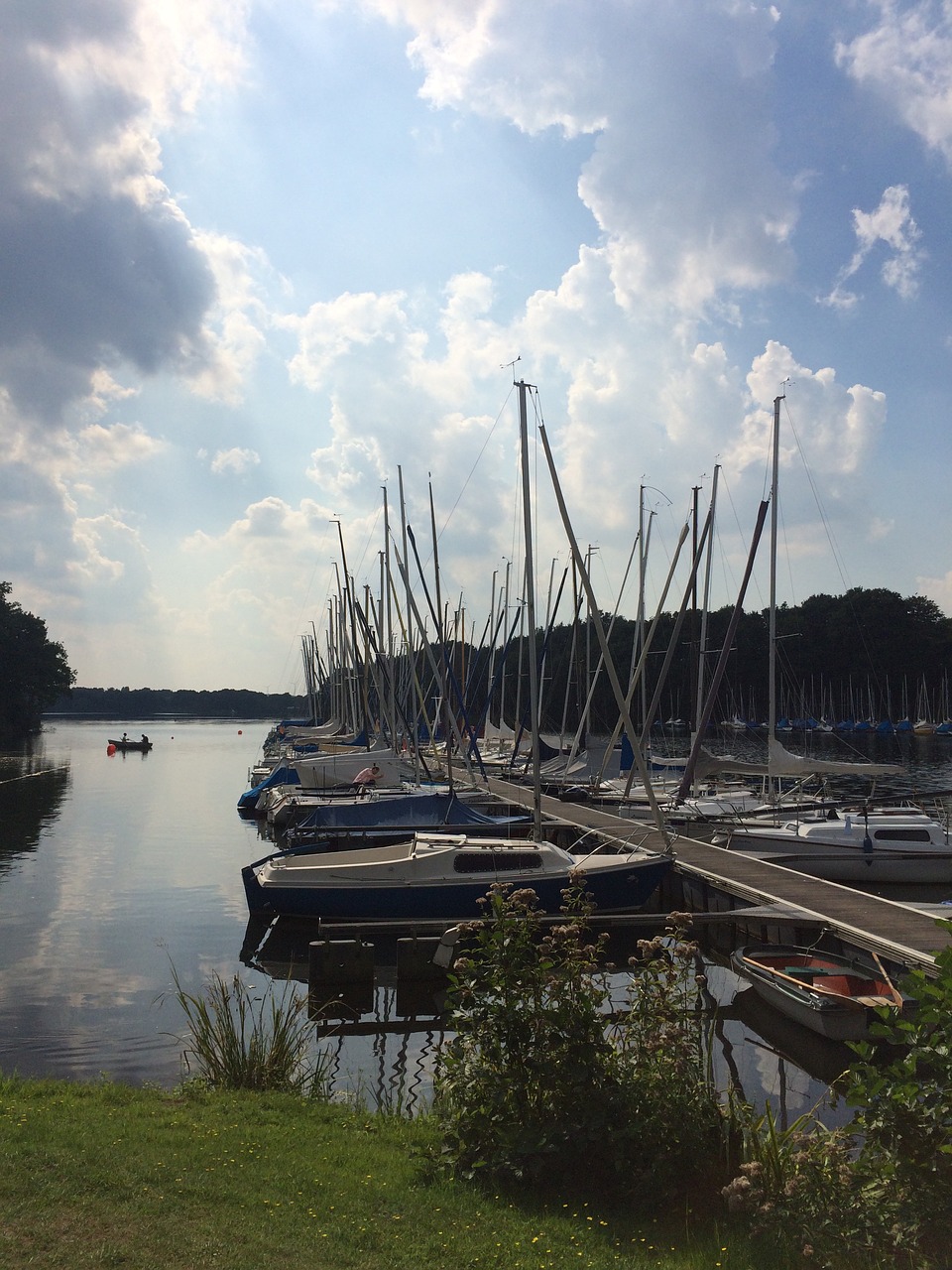 lake harbour boats free photo