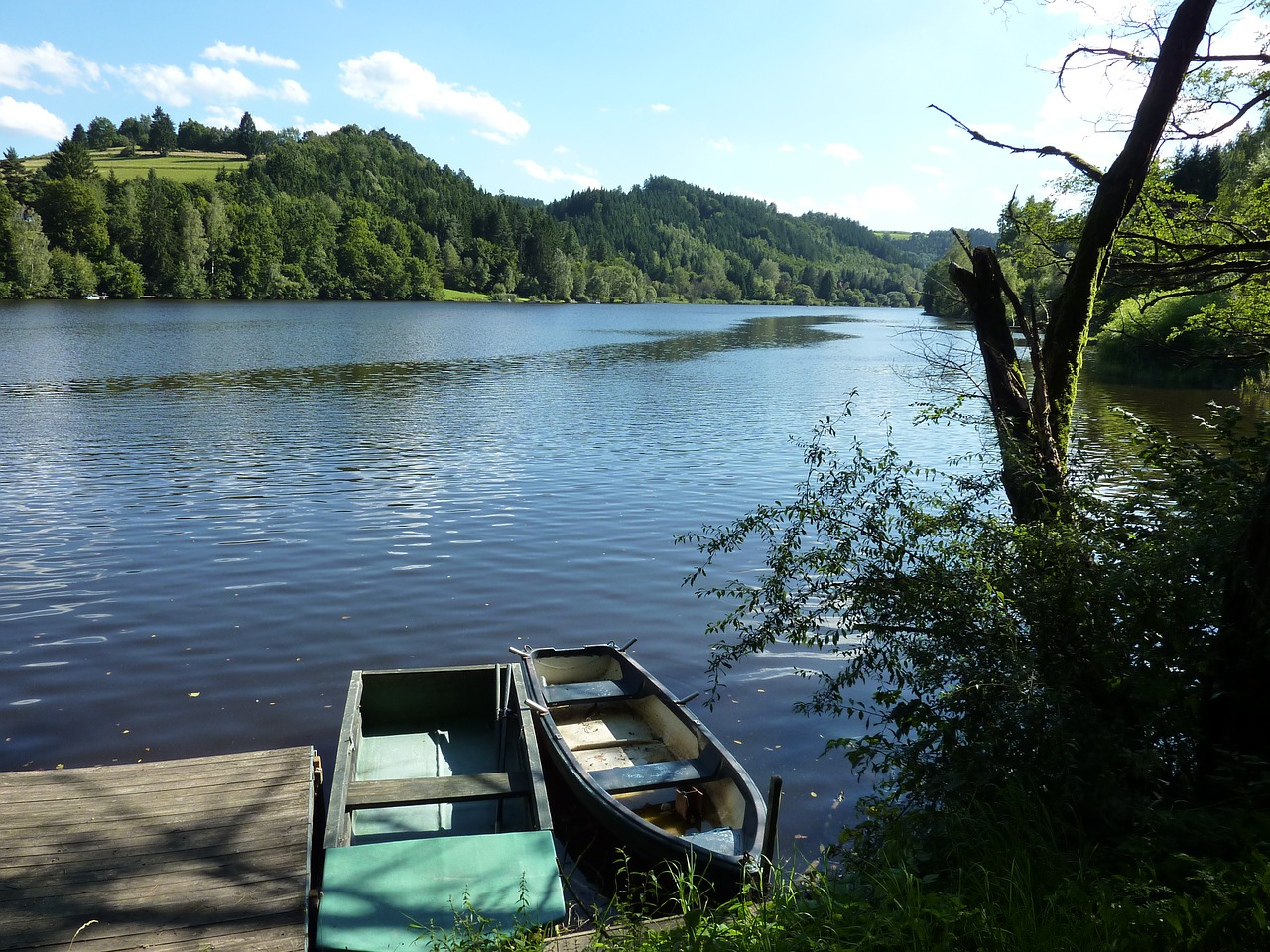 lake nature boot free photo