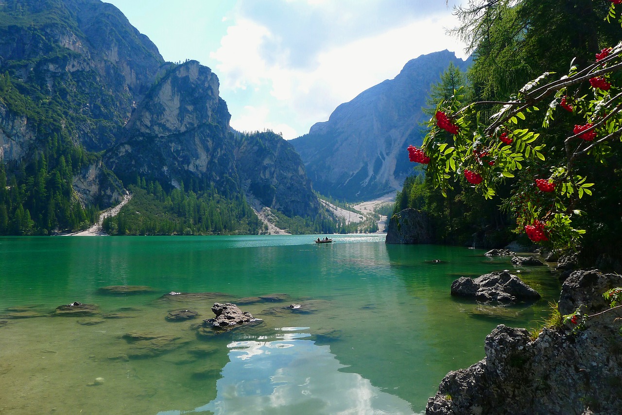 lake mountains water free photo