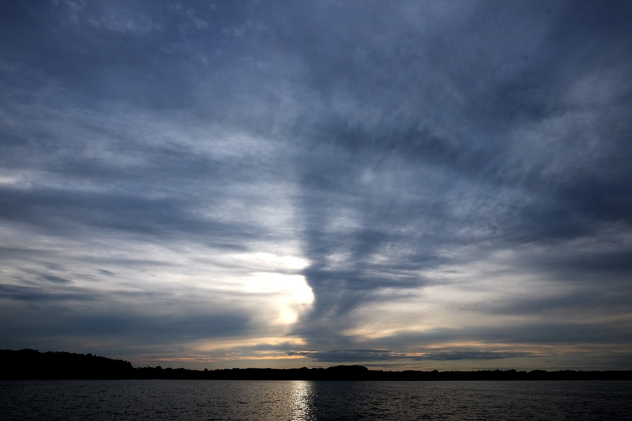 lake cloud summer free photo