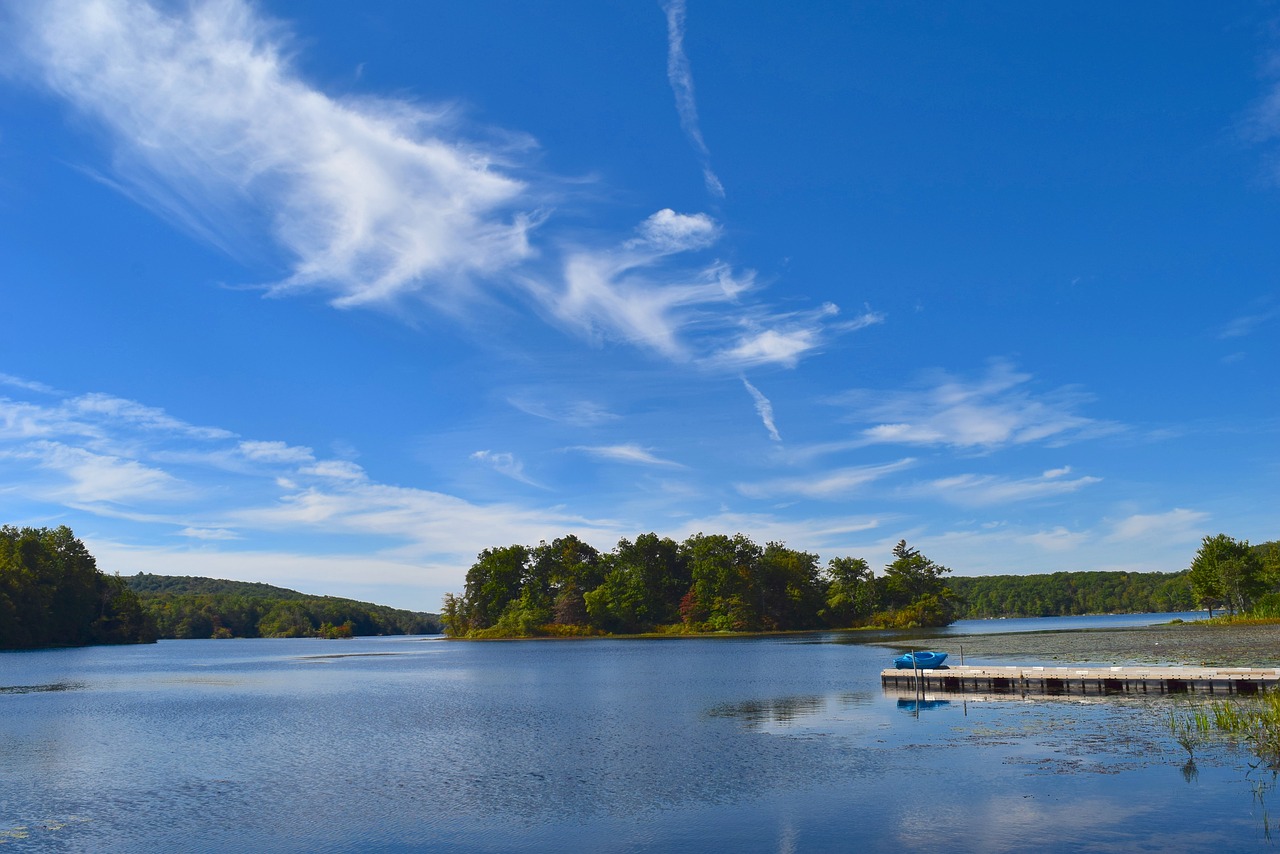 lake island water free photo