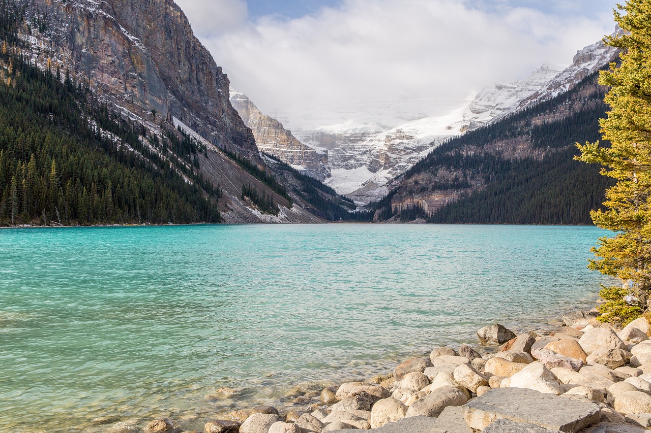 lake mountain snowy free photo