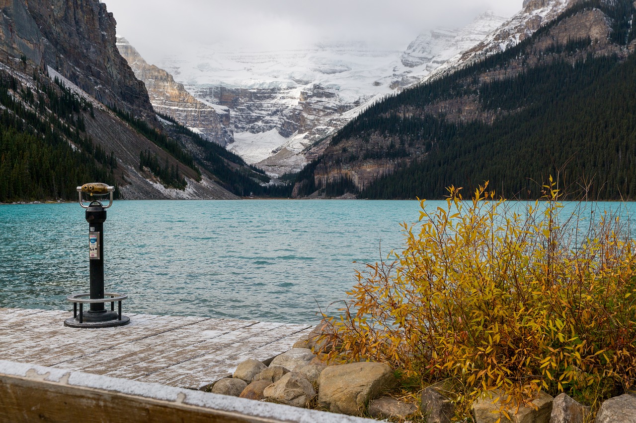 lake mountain snowy free photo